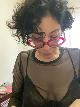 Snapshot of JeanneDuval8888 chatting on February 13, 2026, 12:32 am JeanneDuval8888 online show from February 13, 2026, 12:32 am