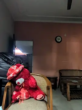 sexysilmy online show from March 13, 2026, 5:23 am