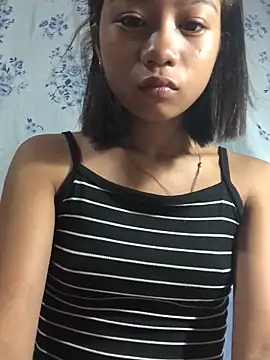 Snapshot of Asianpinay_Skinny1818 chatting on June 9, 2026, 9:49 pm Asianpinay Skinny1818 online show from June 9, 2026, 9:49 pm