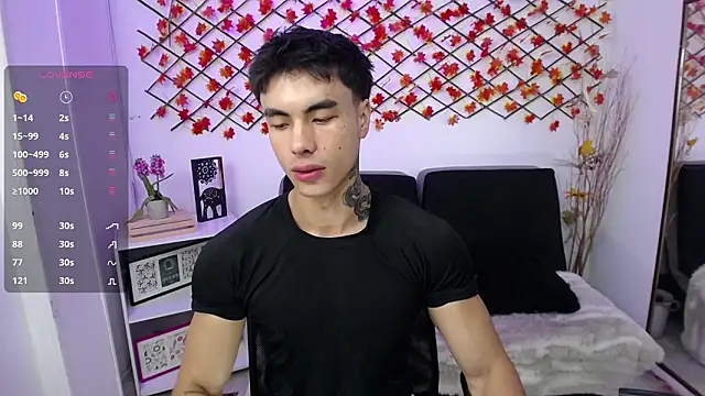 Snapshot of IanWest_ chatting on February 26, 2026, 12:16 pm IanWest online show from February 26, 2026, 12:16 pm