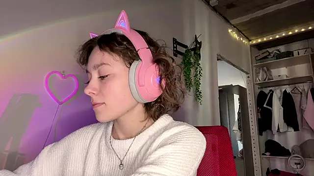 SlunkRear online show from April 11, 2026, 10:02 pm