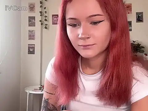 pixieyes00n online show from February 21, 2026, 2:46 am