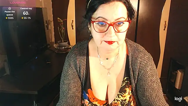 exiMIlf online show from February 11, 2026, 5:13 pm