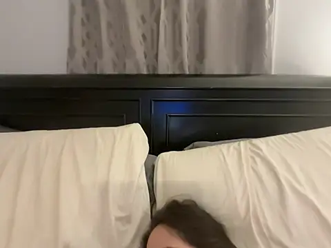 fun couple cum online show from February 20, 2026, 6:19 am