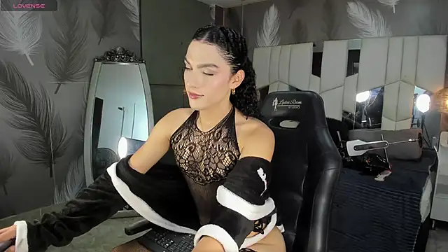 Snapshot of Veronica_hottie chatting on May 16, 2026, 8:19 pm Veronica hottie online show from May 16, 2026, 8:19 pm