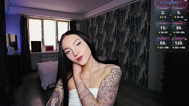 comeherehoney online show from April 22, 2026, 2:13 pm