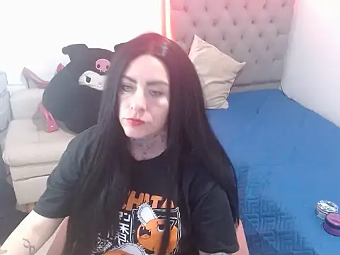 mia vantt online show from March 26, 2026, 10:07 pm