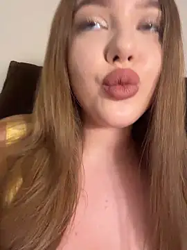 bonnie boobies online show from June 17, 2026, 6:35 am