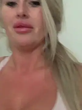 ArabellaJames online show from March 5, 2026, 10:23 am