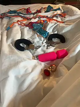 Takes2ToTango online show from February 15, 2026, 12:44 am