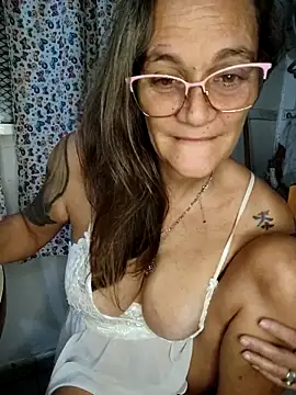 Nanybeach online show from March 14, 2026, 10:38 pm