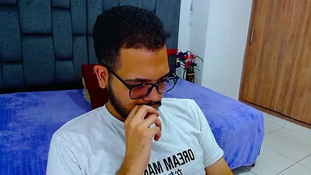 J black  online show from February 26, 2026, 9:04 pm