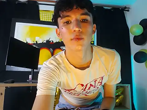 jullian ricci online show from March 8, 2026, 2:04 am