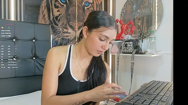  ArianaToroo online show from March 26, 2026, 3:43 pm