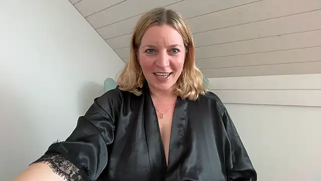 Busenwunder1280 online show from March 20, 2026, 12:28 pm