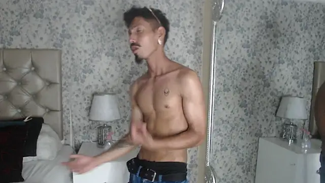 NoaahTylor online show from March 8, 2026, 9:51 pm