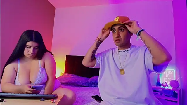 LATINLOVERS 1 online show from March 20, 2026, 8:10 pm