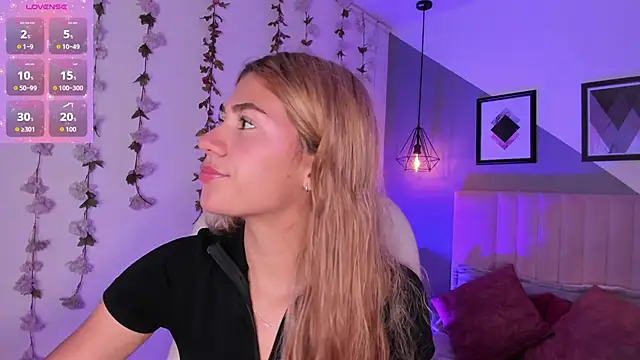 Chris Velvett online show from April 13, 2026, 6:34 pm