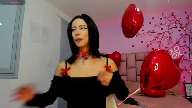 emma cg online show from February 13, 2026, 8:53 pm