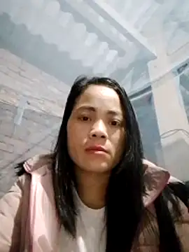 Snapshot of molly-xx chatting on February 13, 2026, 12:32 am molly-xx online show from February 13, 2026, 12:32 am