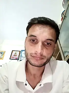 Snapshot of Beinghorny83 chatting on February 20, 2026, 3:58 am Beinghorny83 online show from February 20, 2026, 3:58 am