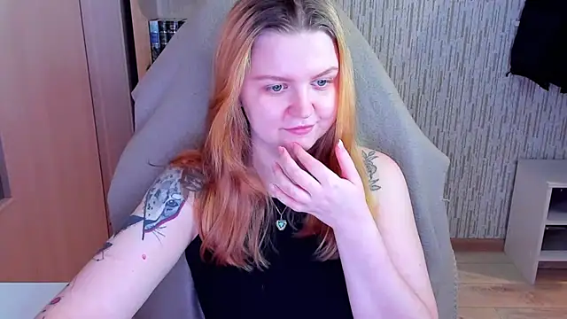 AnitaXVine online show from February 24, 2026, 5:47 pm