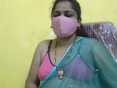 anu-reddyy online show from May 7, 2026, 4:39 am