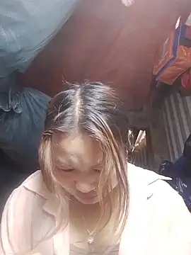 Snapshot of bany-lee chatting on February 21, 2026, 1:18 am bany-lee online show from February 21, 2026, 1:18 am