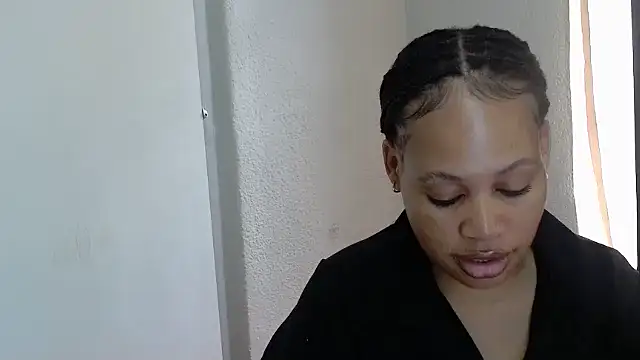 BootyCaramelxx online show from April 12, 2026, 9:45 am