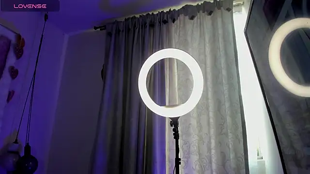 Chhloe69 online show from February 11, 2026, 2:50 pm