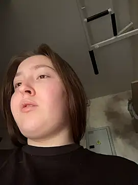 LixuryBaby online show from February 25, 2026, 10:04 am