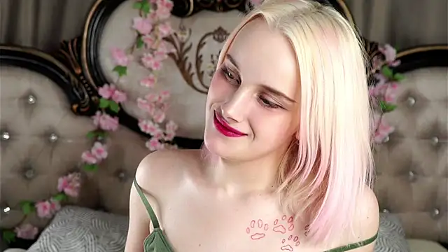 KirstinMcgeady online show from April 3, 2026, 11:16 am