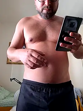 cetriolino online show from June 3, 2026, 1:23 pm