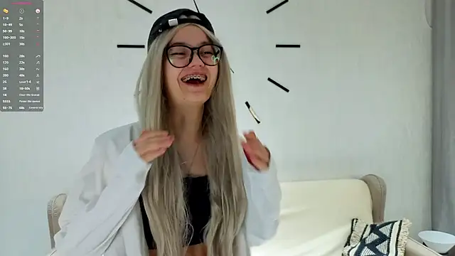 BeatrisRosel online show from March 10, 2026, 6:12 pm