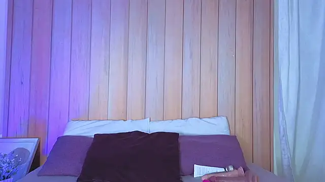 alysha xia  online show from February 24, 2026, 3:51 am