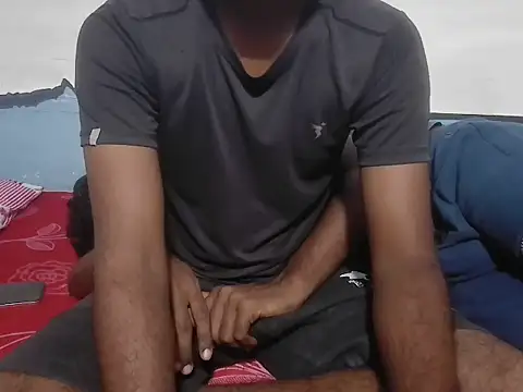 Snapshot of Tinku_1324 chatting on July 5, 2026, 3:33 am Tinku 1324 online show from July 5, 2026, 3:33 am