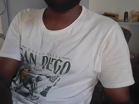 Snapshot of Tinku_1324 chatting on June 27, 2026, 12:22 pm Tinku 1324 online show from June 27, 2026, 12:22 pm