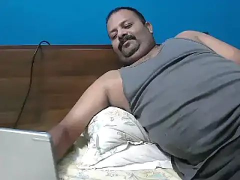 Snapshot of simpleboldman2026 chatting on February 21, 2026, 4:20 pm simpleboldman2026 online show from February 21, 2026, 4:20 pm