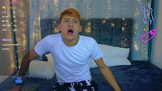 NicolasTorrez online show from April 19, 2026, 3:29 am