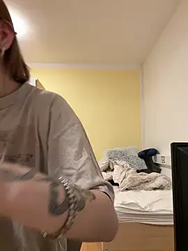 Snapshot of Milli-Kiss chatting on February 25, 2026, 6:30 pm Milli-Kiss online show from February 25, 2026, 6:30 pm