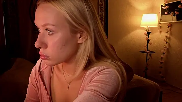 pureeangel online show from April 22, 2026, 1:51 pm