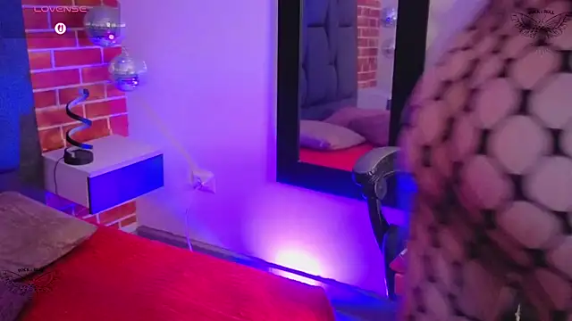 kiitydoll online show from February 19, 2026, 7:22 pm