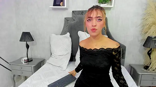 MarcoAndAllice online show from February 18, 2026, 4:21 am