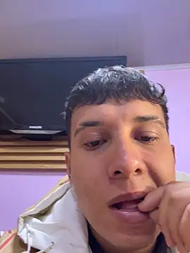 Snapshot of Jhony_rayder chatting on February 15, 2026, 8:41 pm Jhony rayder online show from February 15, 2026, 8:41 pm