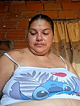 Snapshot of Juli_Powl chatting on February 28, 2026, 1:00 pm Juli Powl online show from February 28, 2026, 1:00 pm