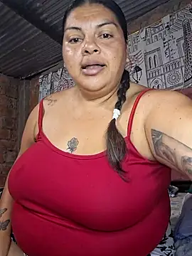 Juli Powl online show from April 11, 2026, 12:07 am