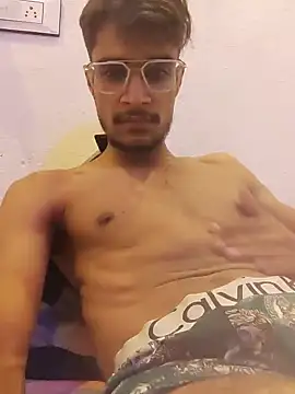 Snapshot of kaushikhotty chatting on July 19, 2026, 3:26 am kaushikhotty online show from July 19, 2026, 3:26 am