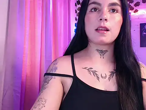 Snapshot of JanineRae chatting on March 12, 2026, 5:50 pm JanineRae online show from March 12, 2026, 5:50 pm