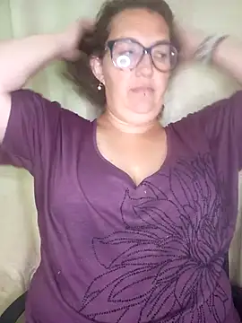  Saraqueen online show from April 18, 2026, 4:04 am