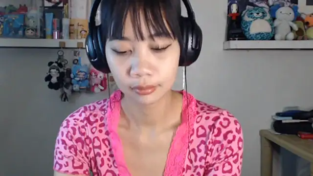 GloryKulikowski online show from March 9, 2026, 2:15 am